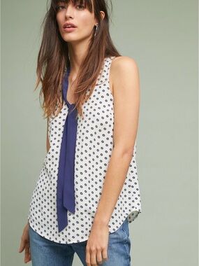 Anthropologie White Sleeveless Daisy-Print Top with Navy Tie
